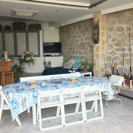 Cabanon Les Pieds Dans L'eau Apartman